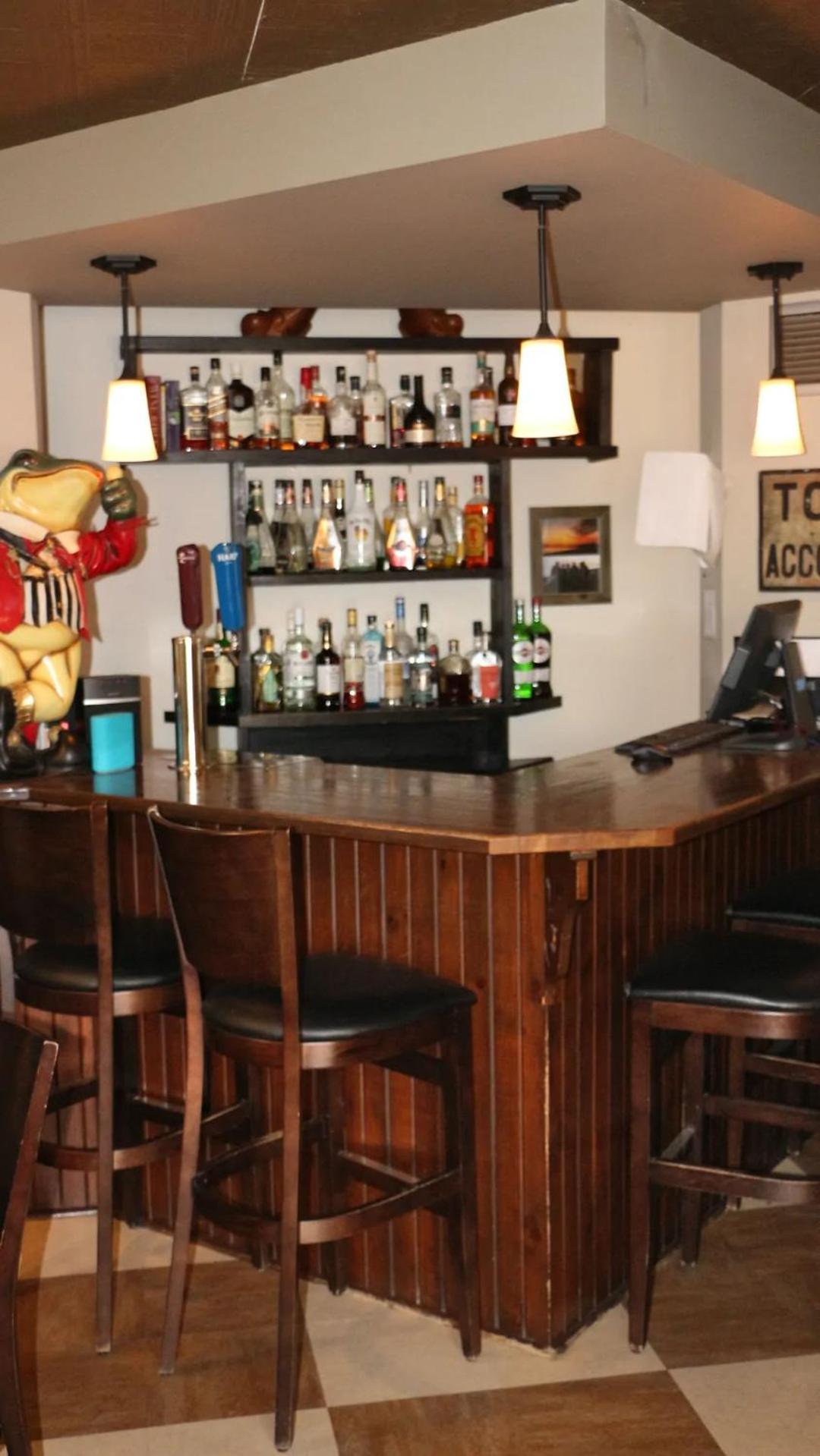 Kettle Creek Inn Порт-Стэнли Экстерьер фото