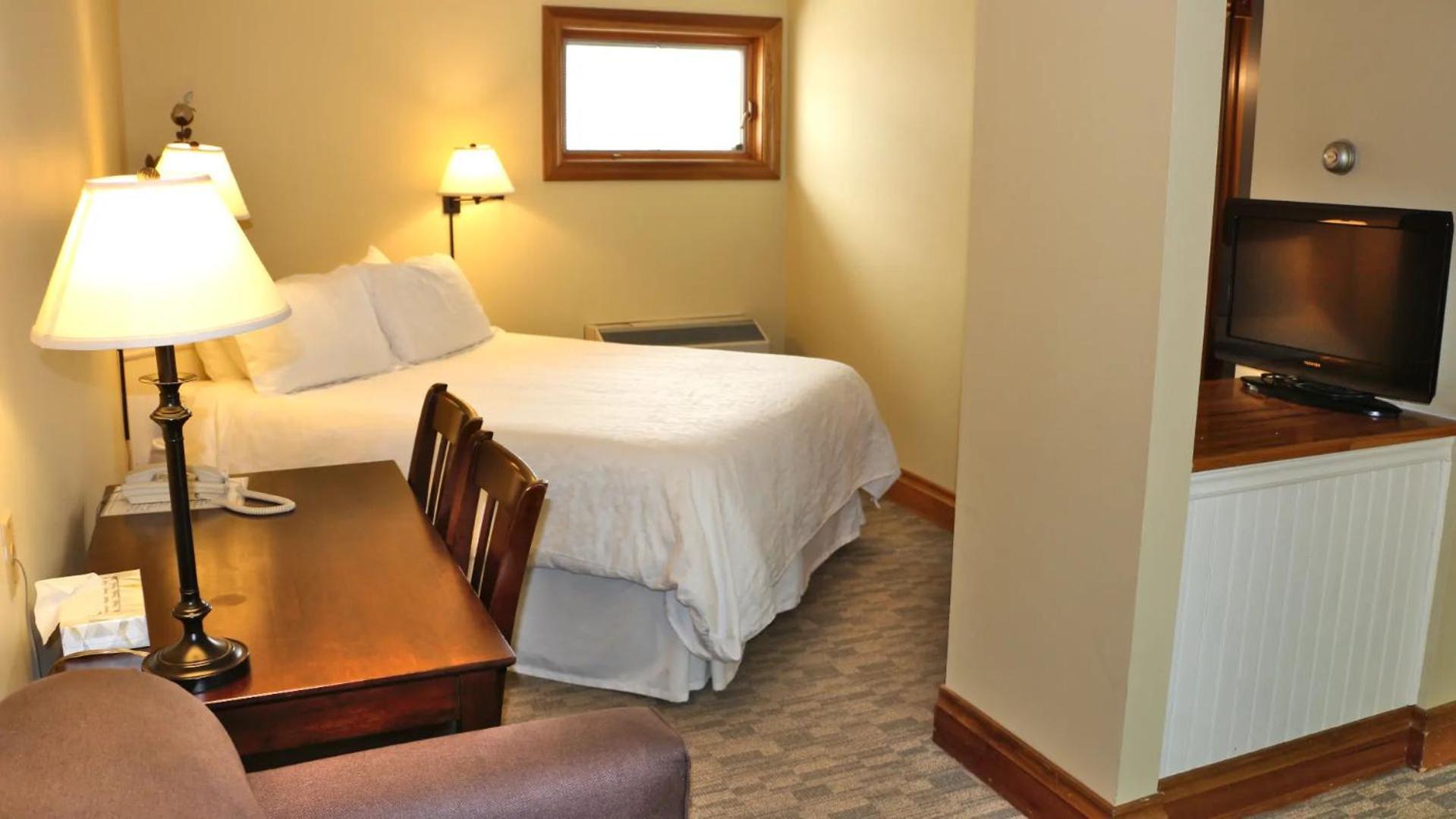 Kettle Creek Inn Порт-Стэнли Экстерьер фото